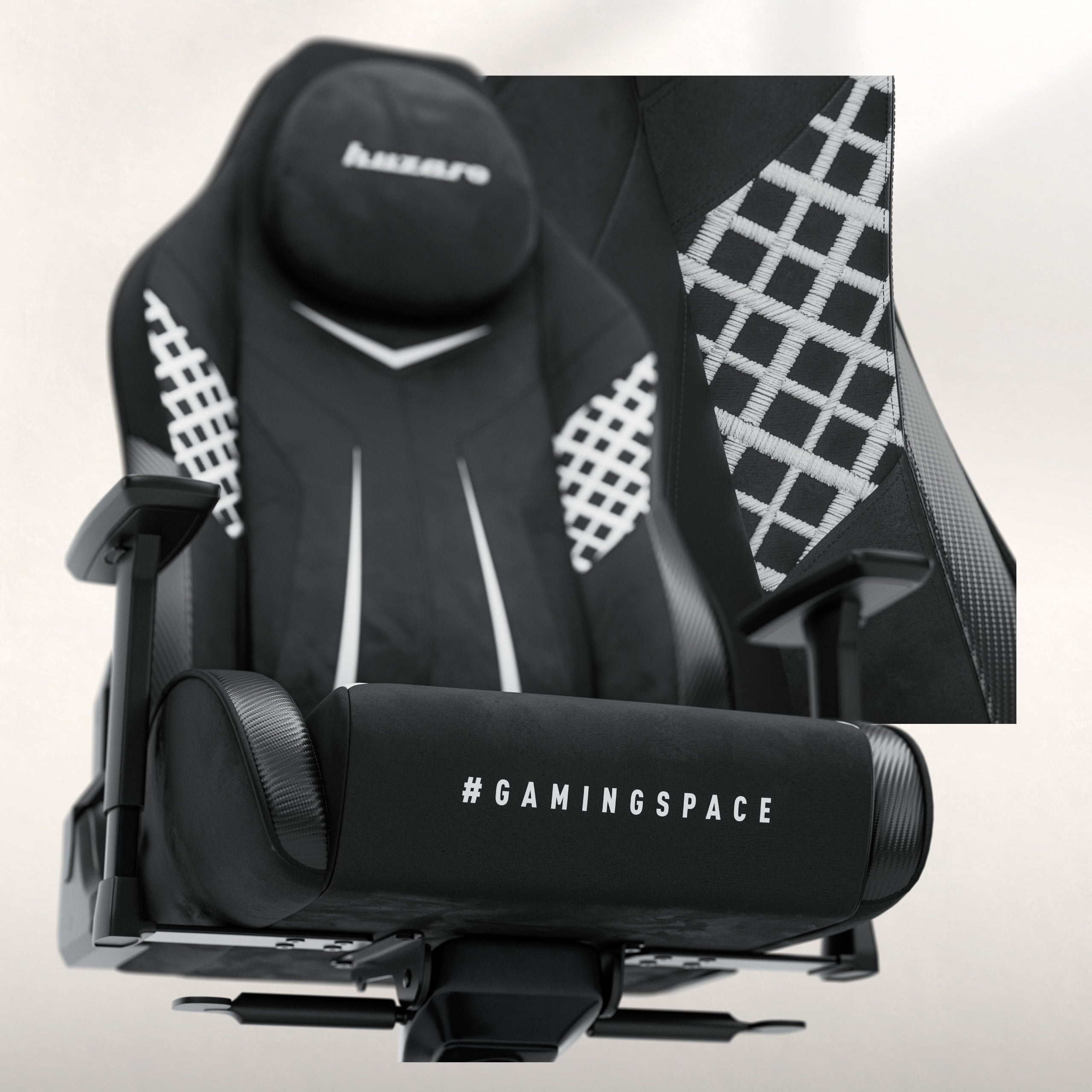 Huzaro Force 8.3 Carbon Black gamingstoel van suède