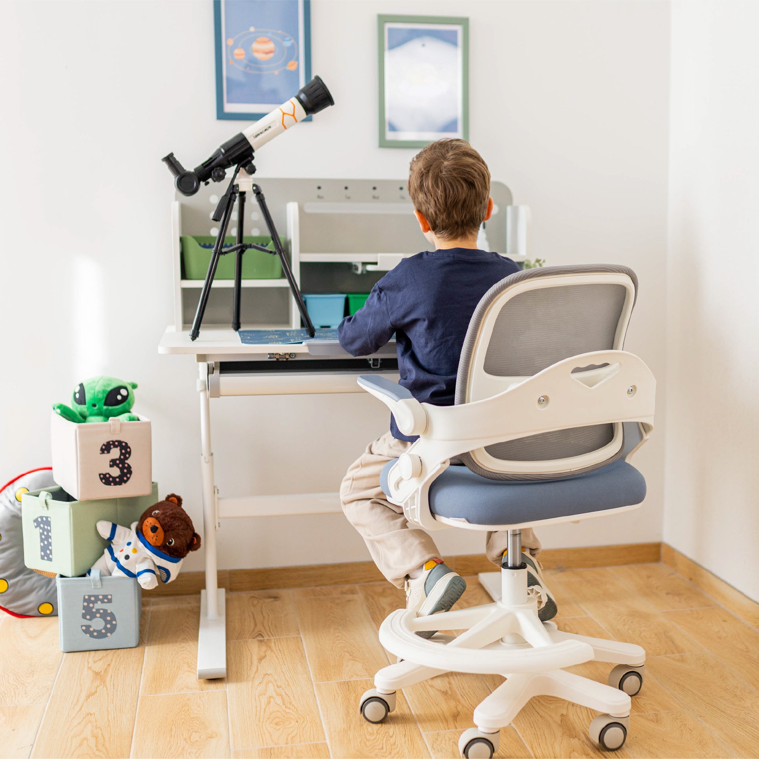 Ergonomisch kinderbureau Mark Adler Study 5.0 Grey 90 cm