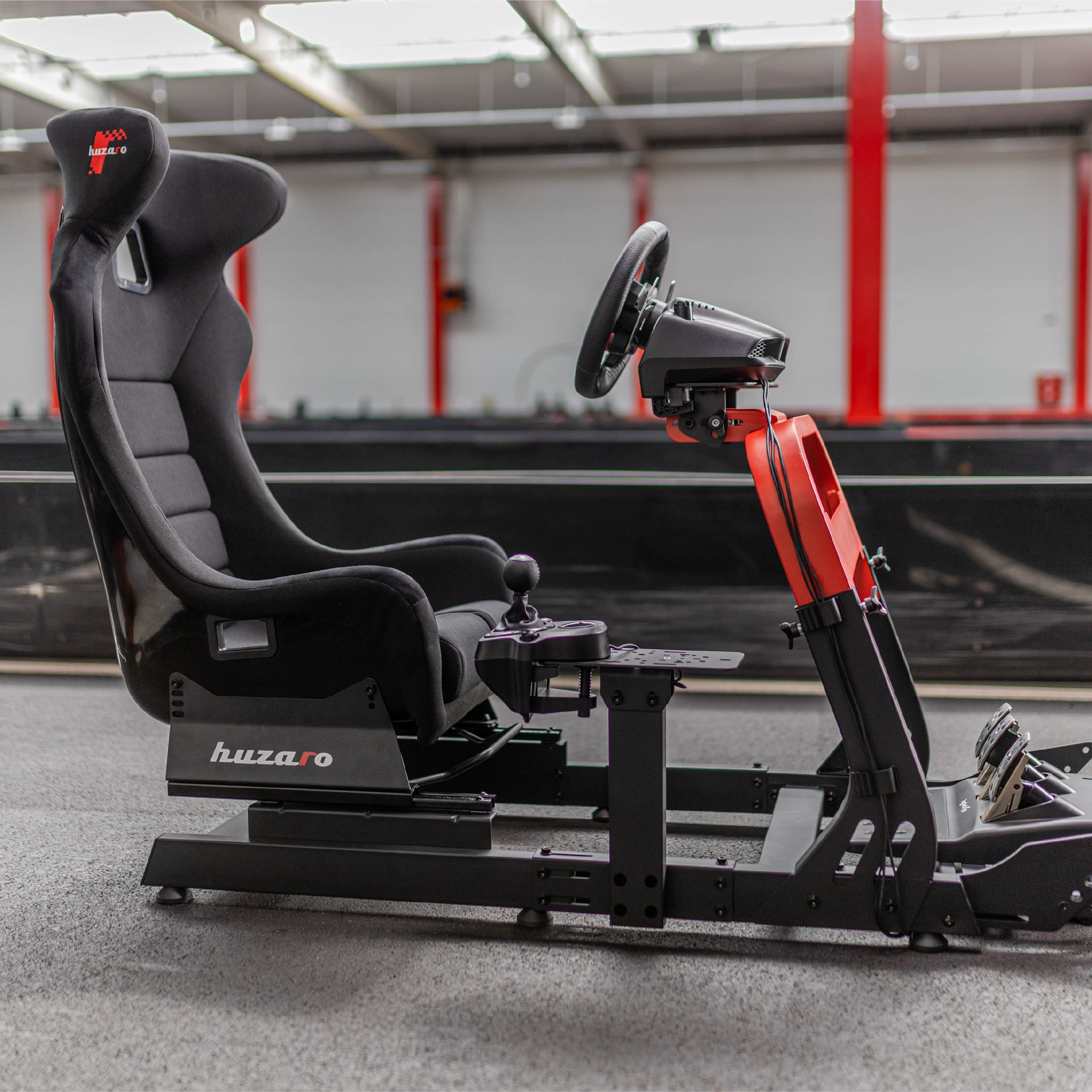 Huzaro Speed 8.3 simracing-cockpit